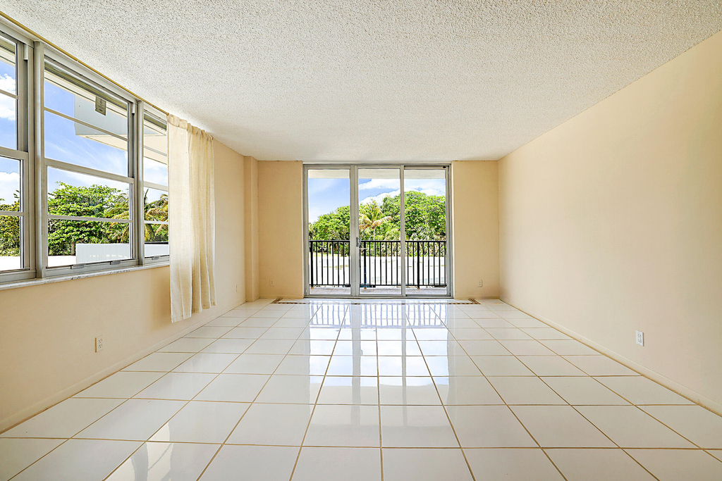 2121 N Ocean Boulevard - Photo 6