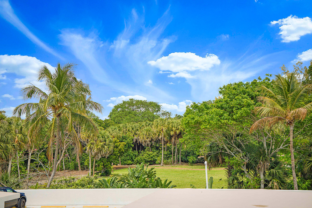 2121 N Ocean Boulevard - Photo 0