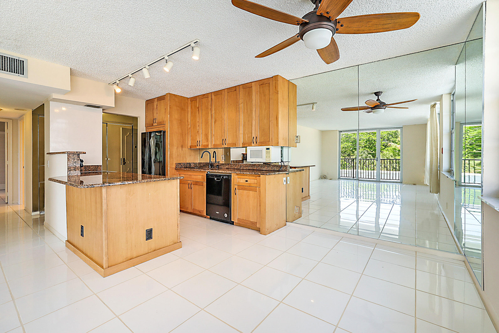 2121 N Ocean Boulevard - Photo 11