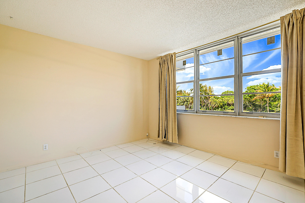 2121 N Ocean Boulevard - Photo 25