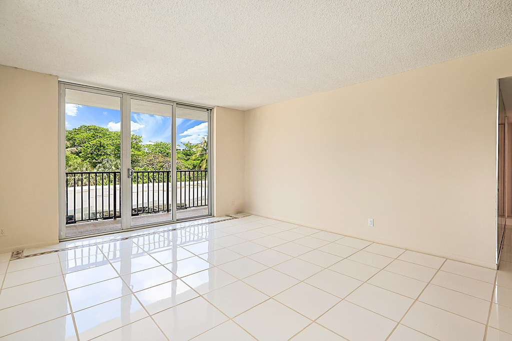 2121 N Ocean Boulevard - Photo 5