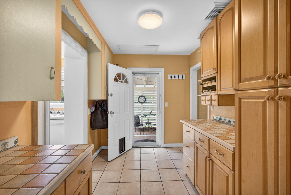 502 49th Street - Photo 14