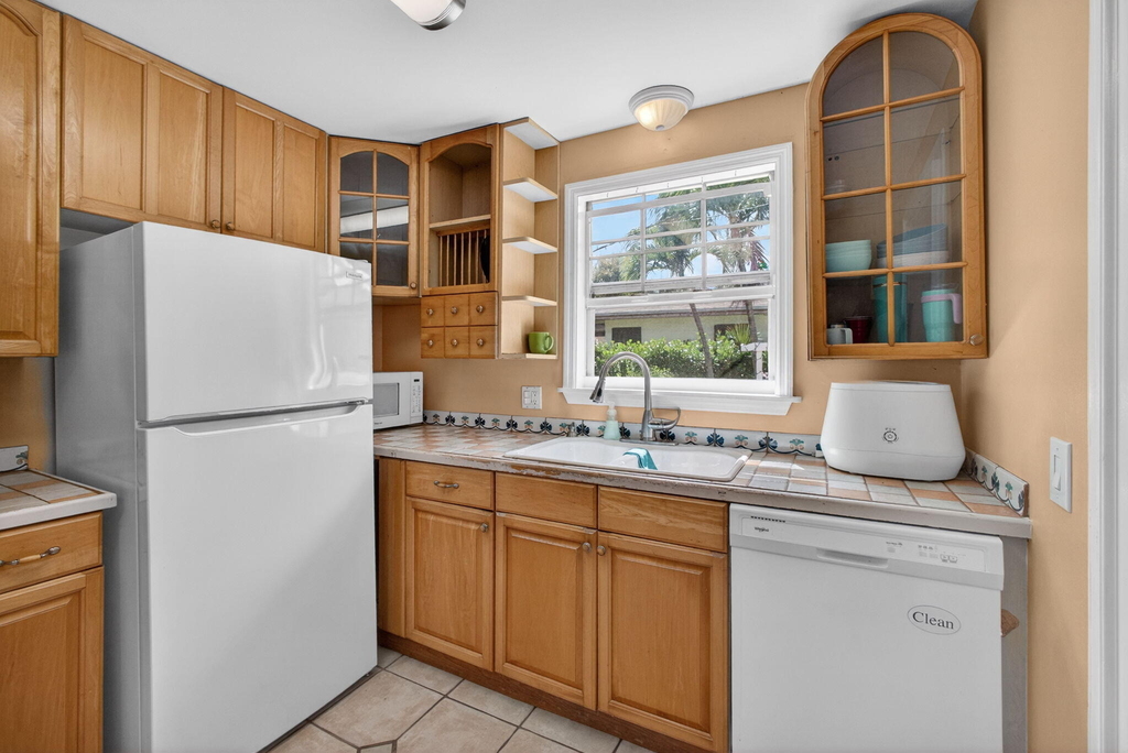 502 49th Street - Photo 8