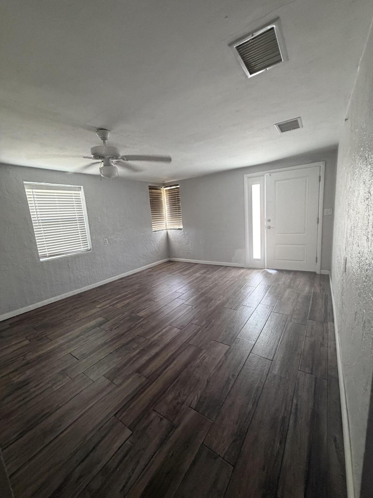 10230 Se Federal Highway - Photo 12