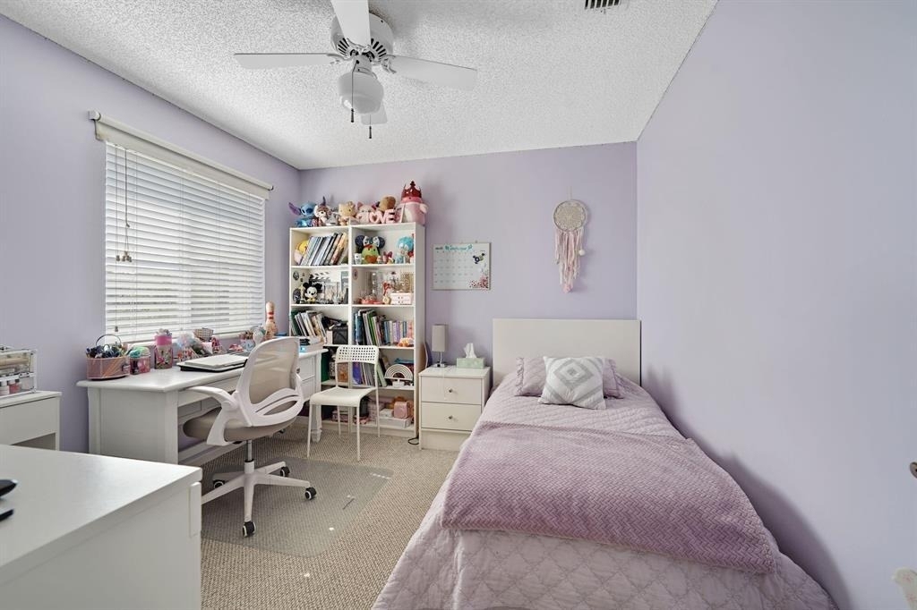 1457 Banyan Way - Photo 32