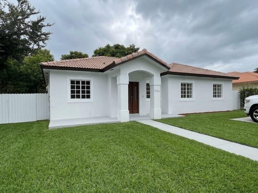 16307 Nw 91st Avenue - Photo 0