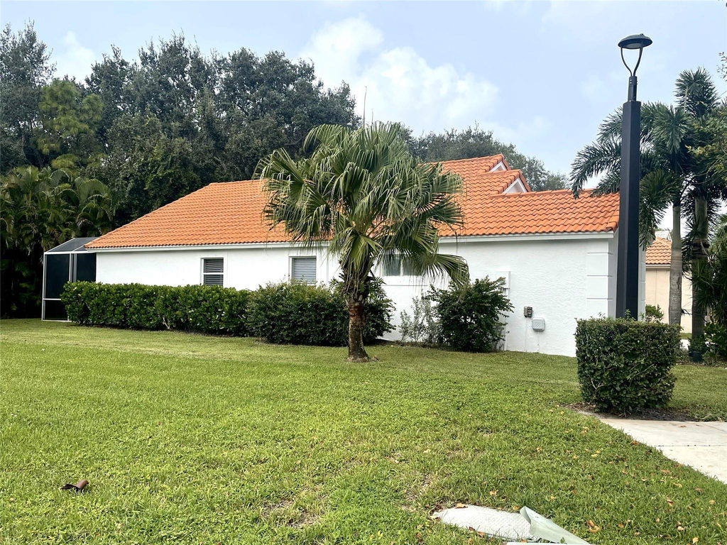 1713 Carriage Brooke Drive - Photo 2