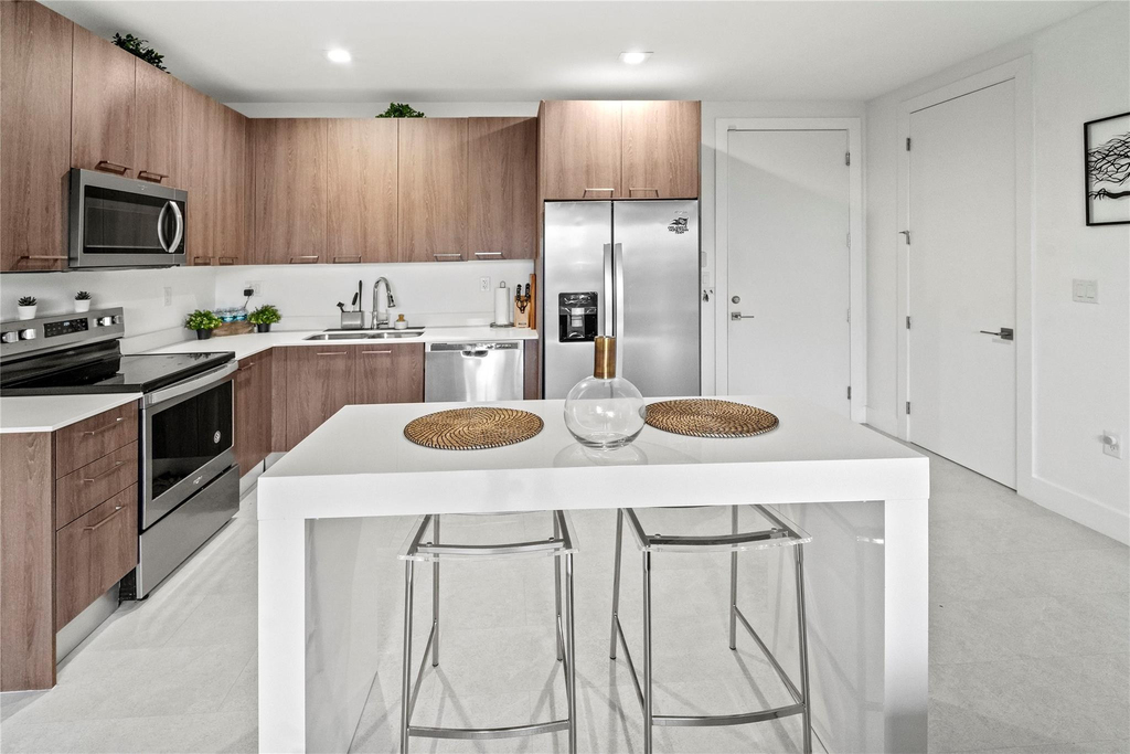 410 Ne 36th Street - Photo 16