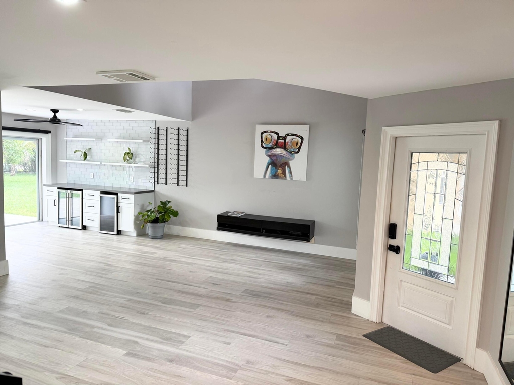 133 Sw 159th Way - Photo 7