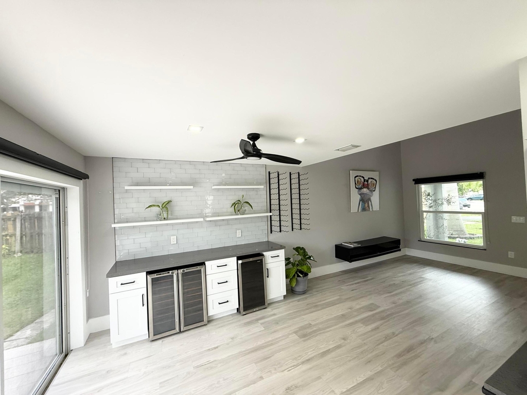 133 Sw 159th Way - Photo 10