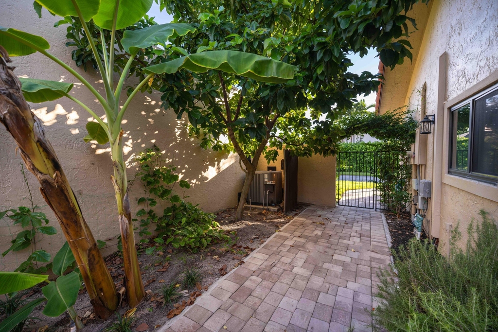 21356 Sonesta Way - Photo 2