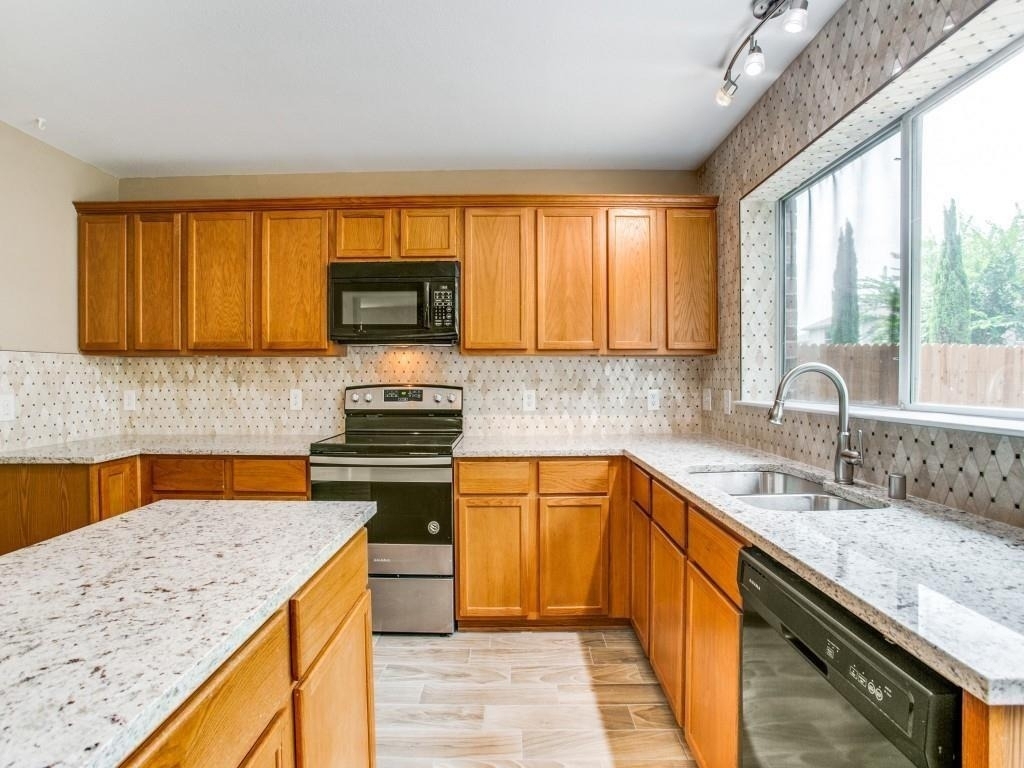 2117 Arthur Street - Photo 8
