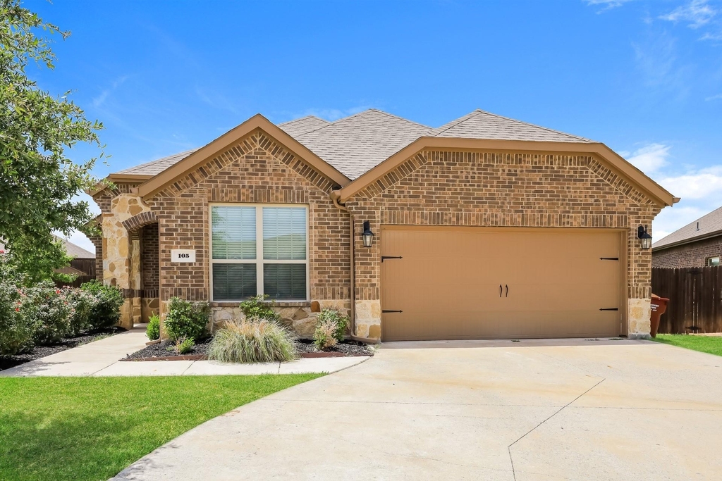 105 Gentle Circle Way - Photo 0