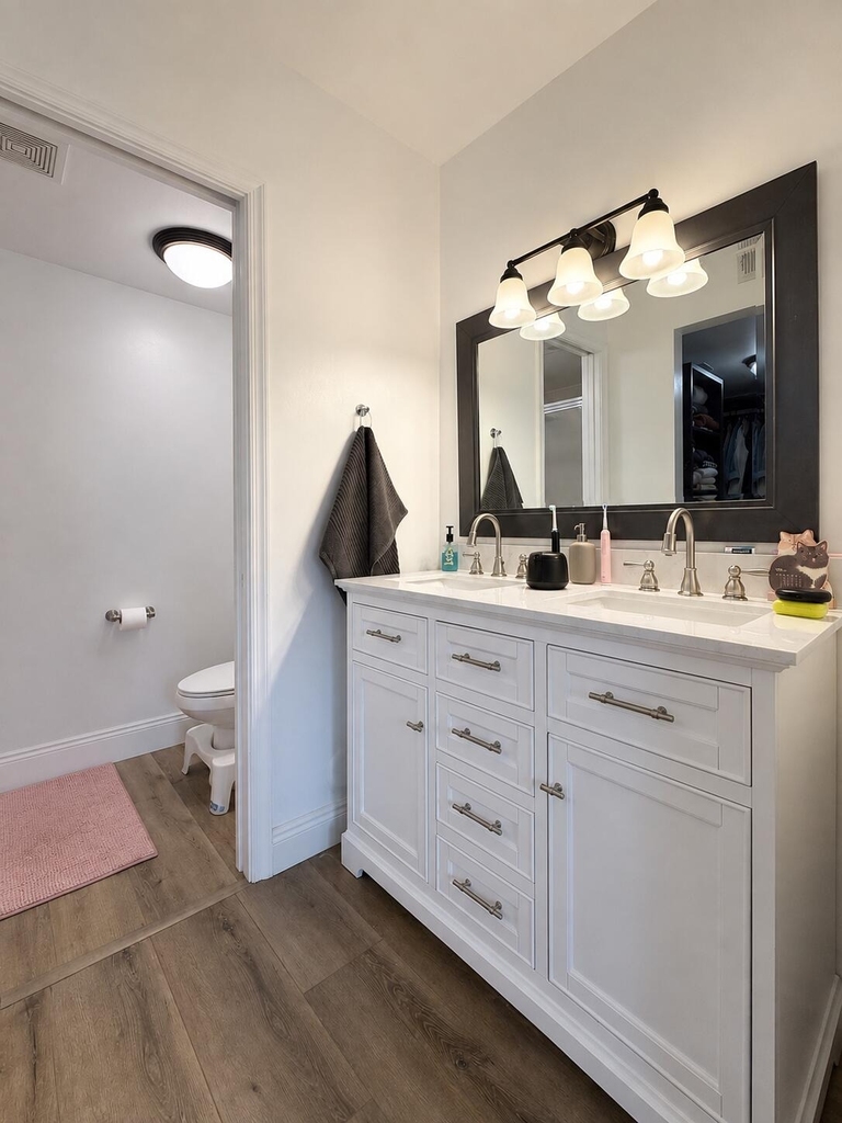 9641 Riverside Drive - Photo 9