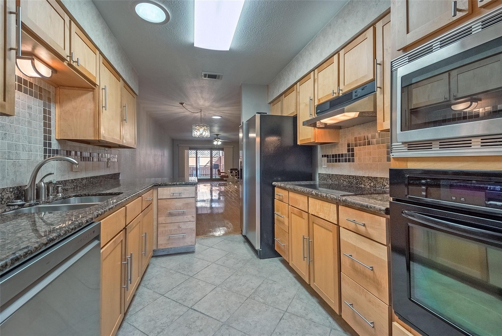 6341 Rincon Way - Photo 7