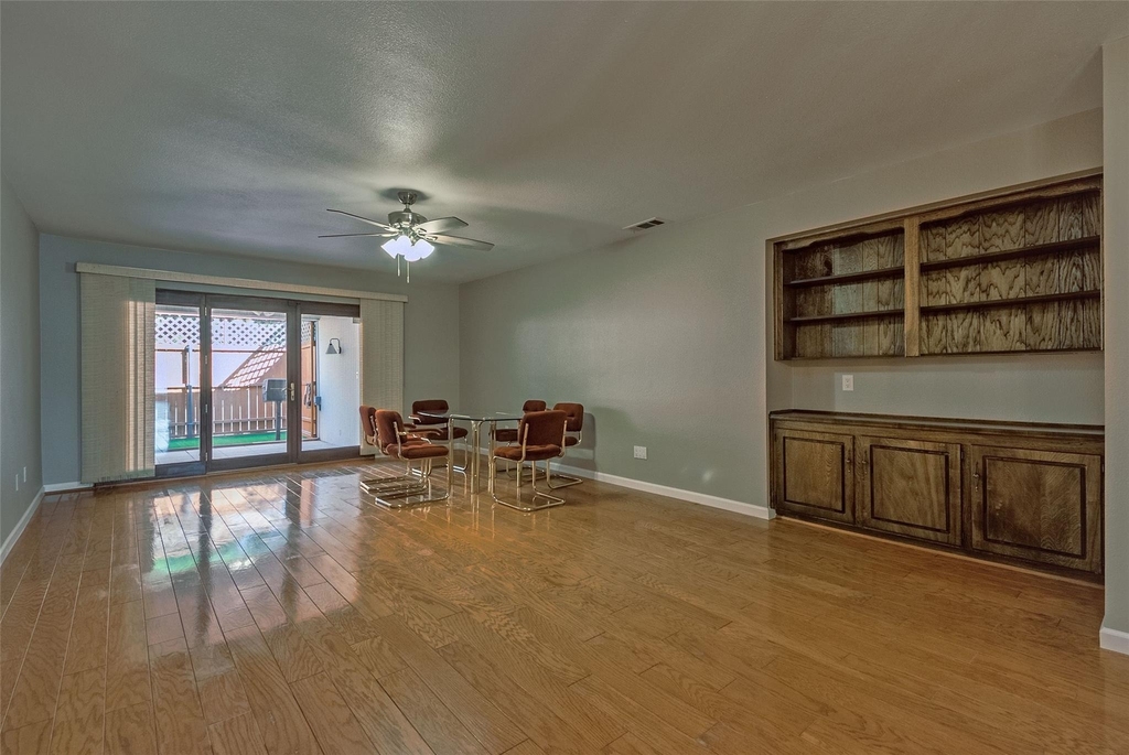 6341 Rincon Way - Photo 11