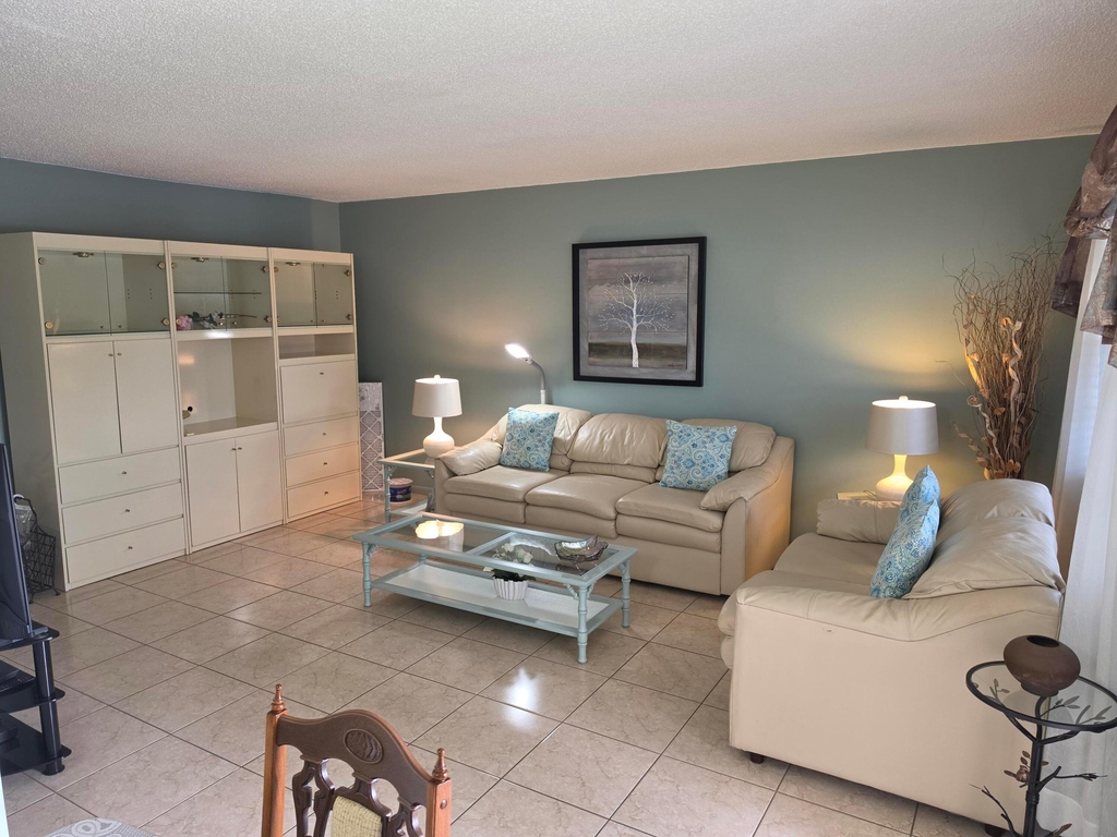 15 Markham A - Photo 4