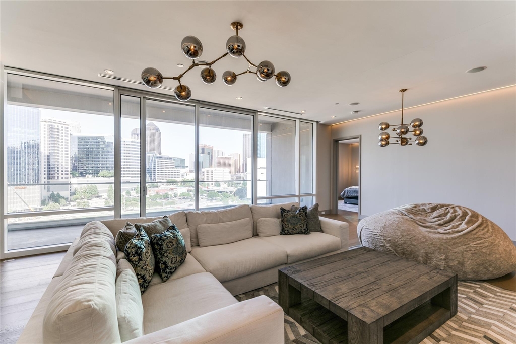 2408 Victory Park Lane - Photo 1