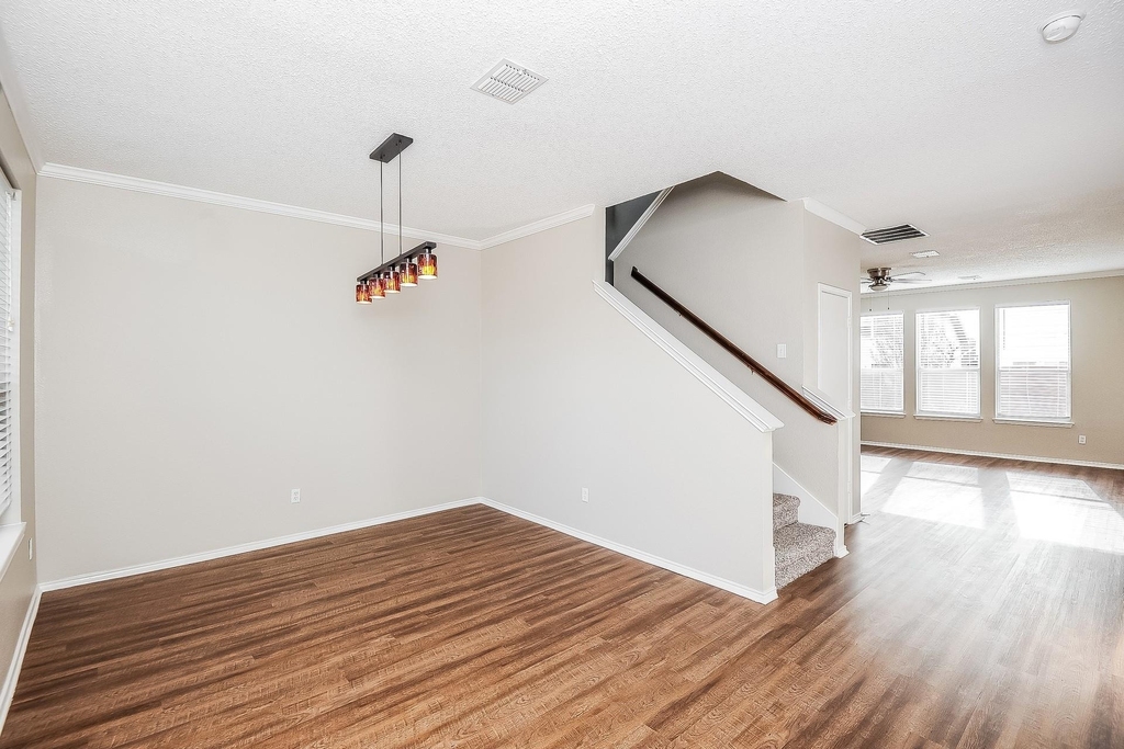 4713 Palm Ridge Drive - Photo 2