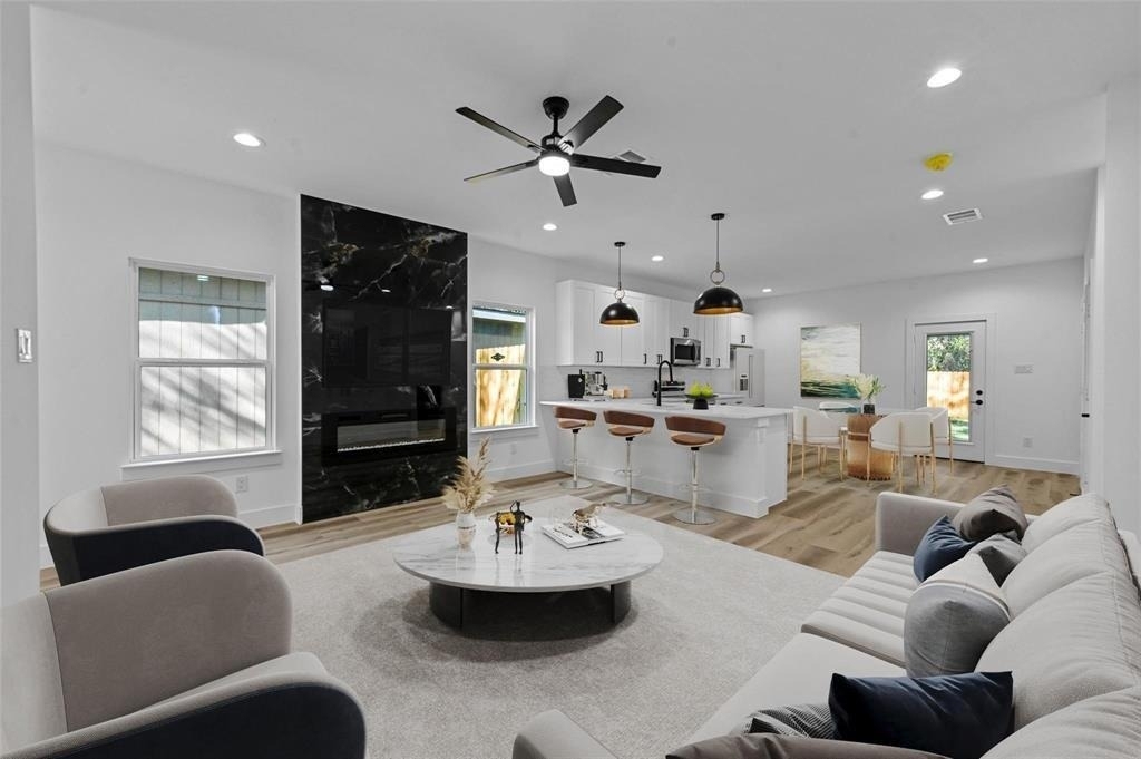 5424 Bourquin Street - Photo 3