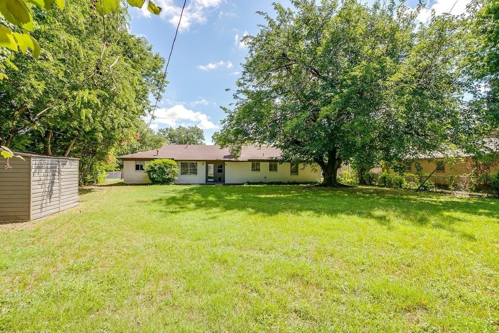 128 Se Robert Street - Photo 24