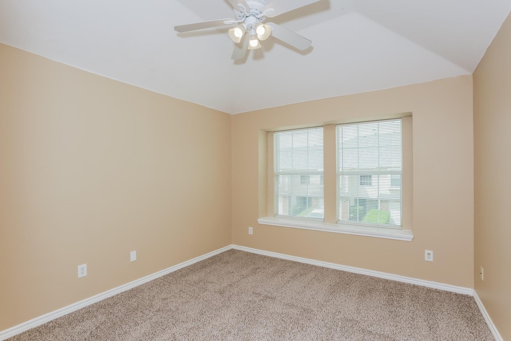3966 Oceanside Drive - Photo 10