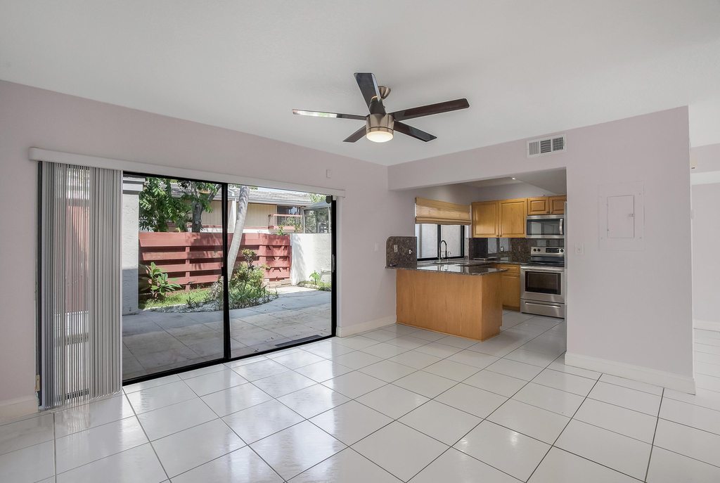 3015 Oaktree Lane - Photo 8