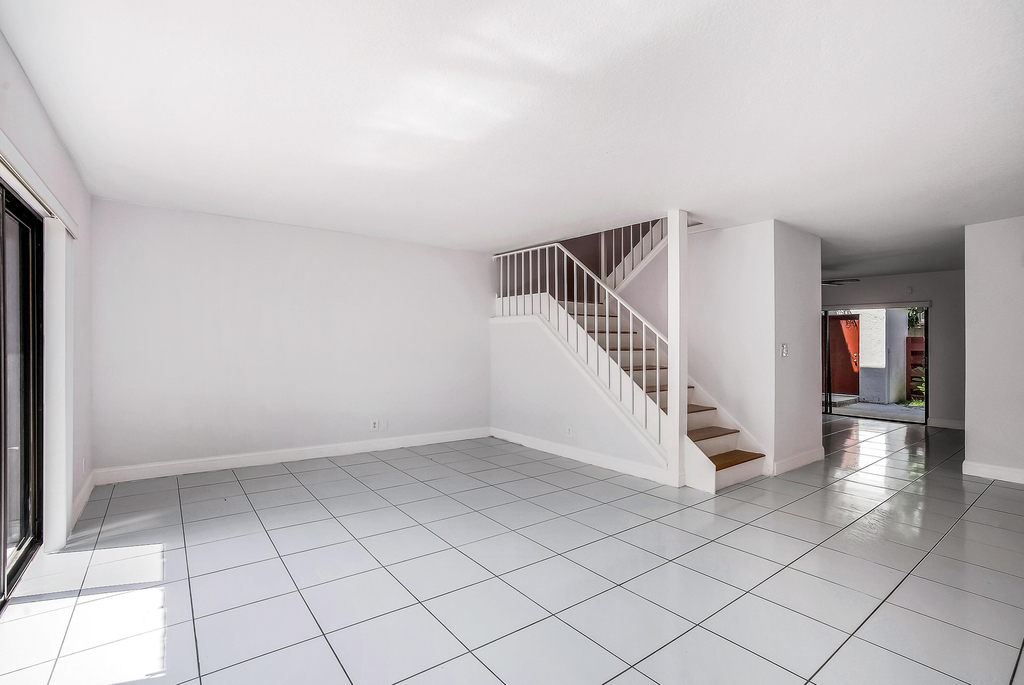 3015 Oaktree Lane - Photo 6
