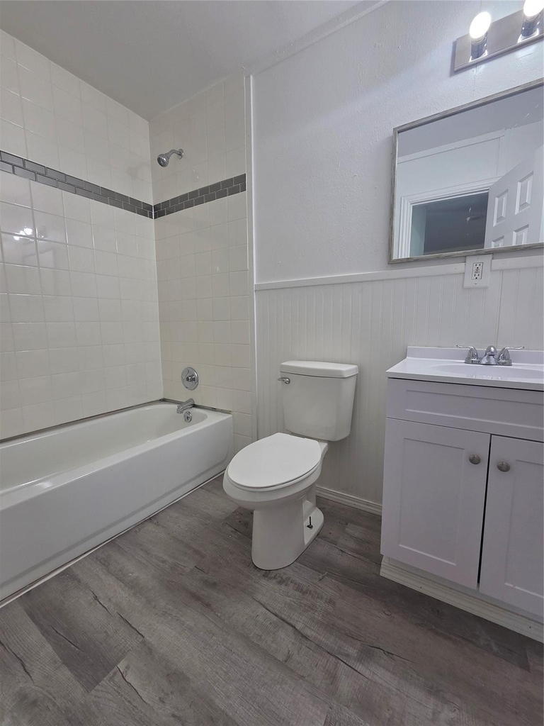 912 W Main Street - Photo 8