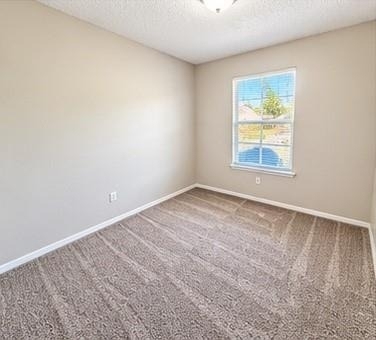 600 Stell Avenue - Photo 5