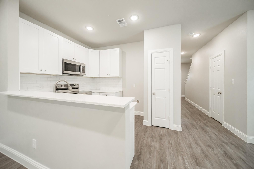 1014 Ford Street - Photo 8