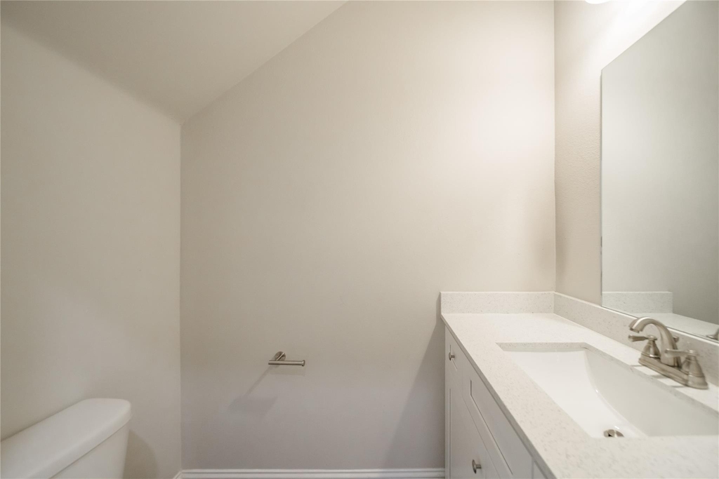 1014 Ford Street - Photo 9