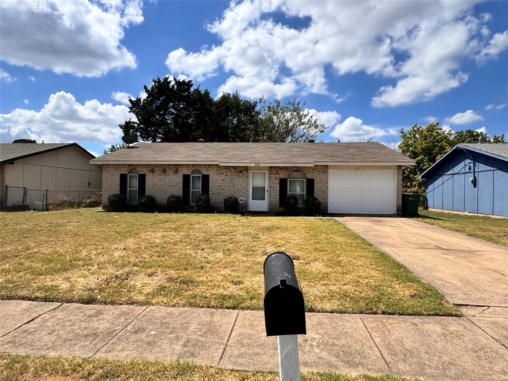116 Cambridge Drive - Photo 0