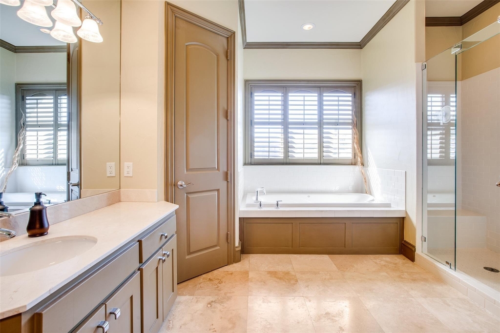 5020 Mission Avenue - Photo 7