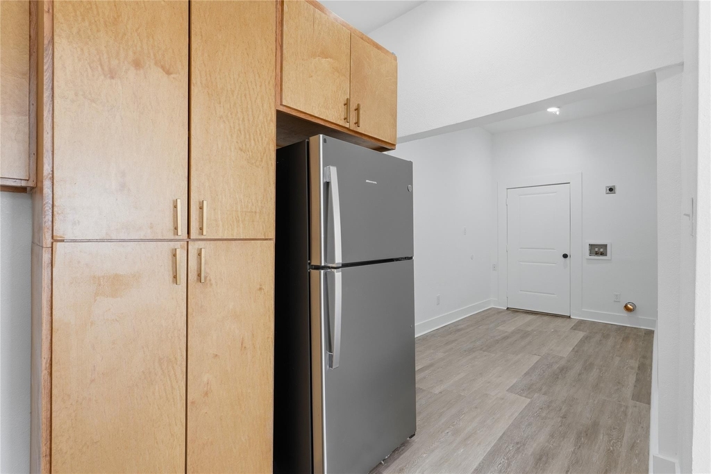 506 N Lancaster Avenue - Photo 9