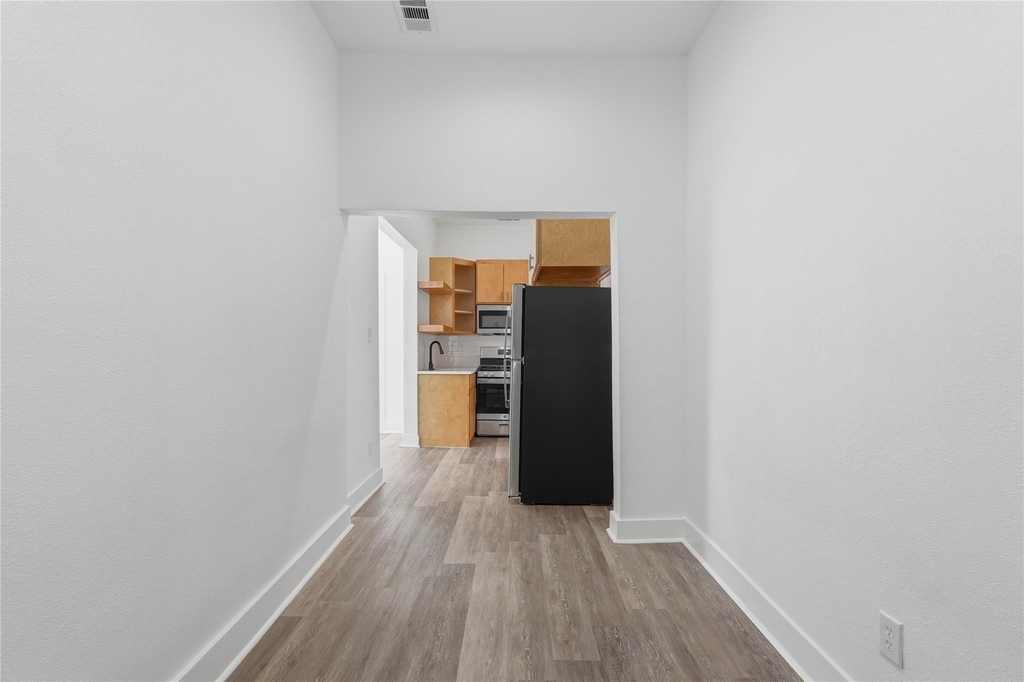 506 N Lancaster Avenue - Photo 11