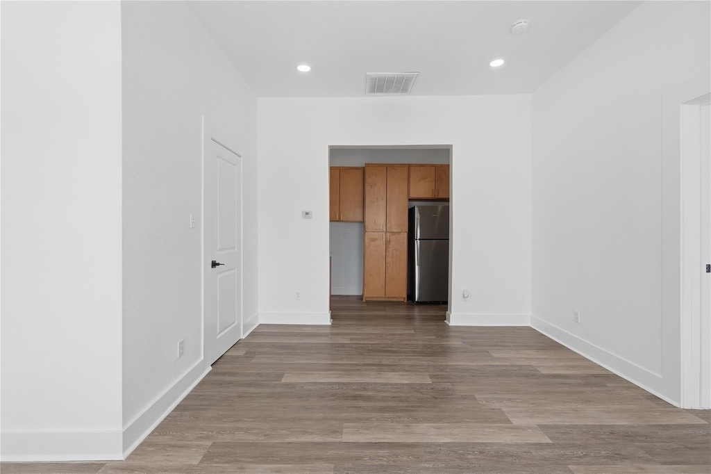 506 N Lancaster Avenue - Photo 6