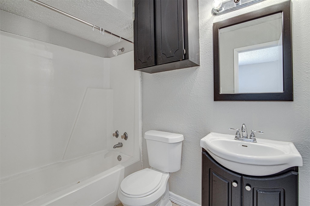 833 Springhill Drive - Photo 12