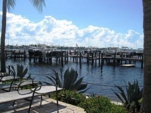 160 Yacht Club Way - Photo 17