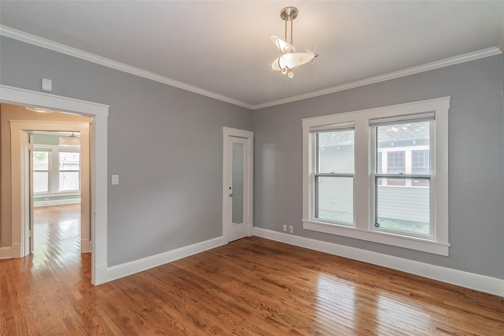 2209 6th Avenue - Photo 24