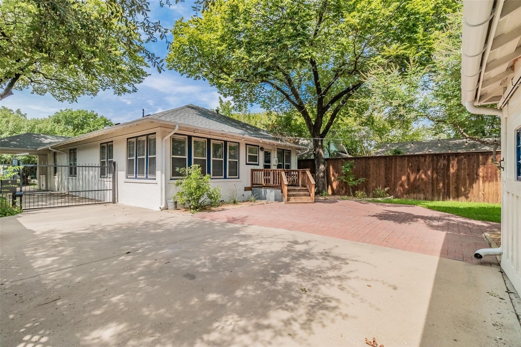 2209 6th Avenue - Photo 33