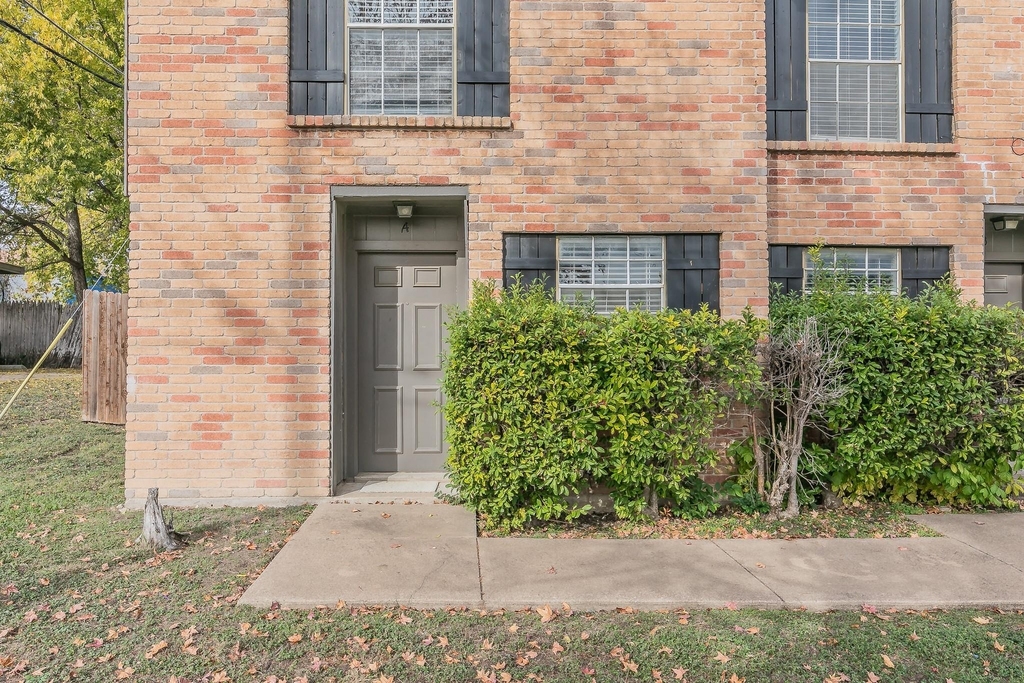 7604 Chapin Road - Photo 0