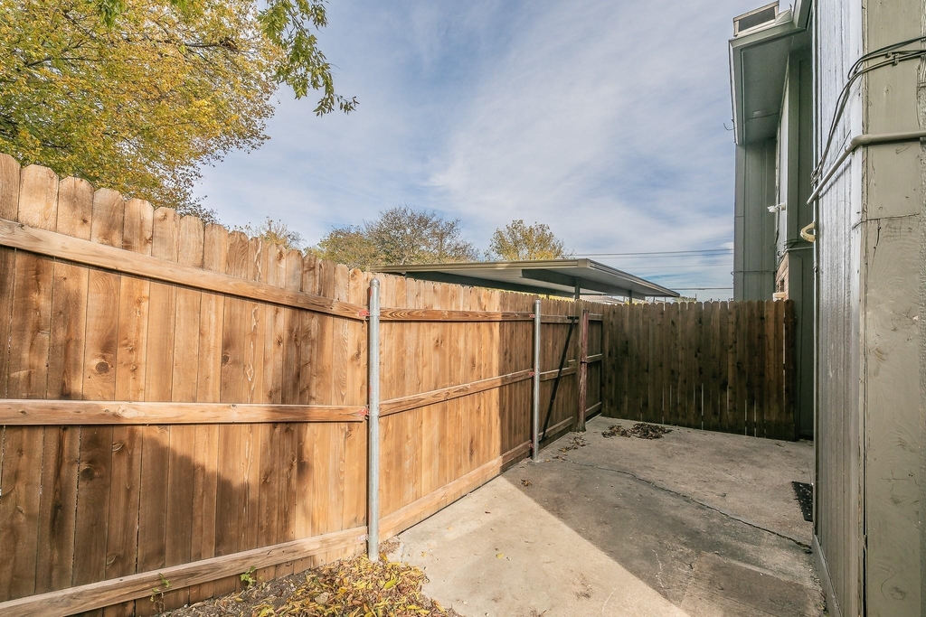 7604 Chapin Road - Photo 9