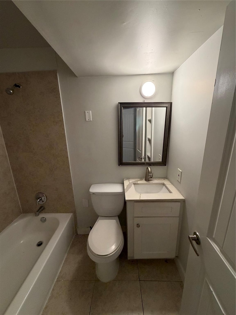 230 Starr Street - Photo 3