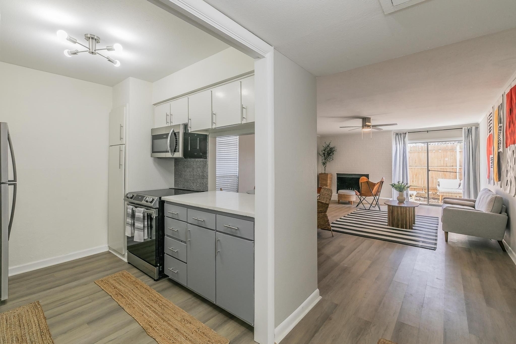 4901 Bryce Avenue - Photo 3