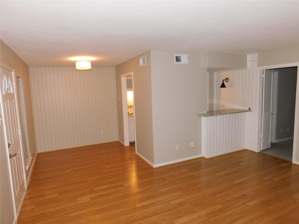 4239 Mckinney Avenue - Photo 2