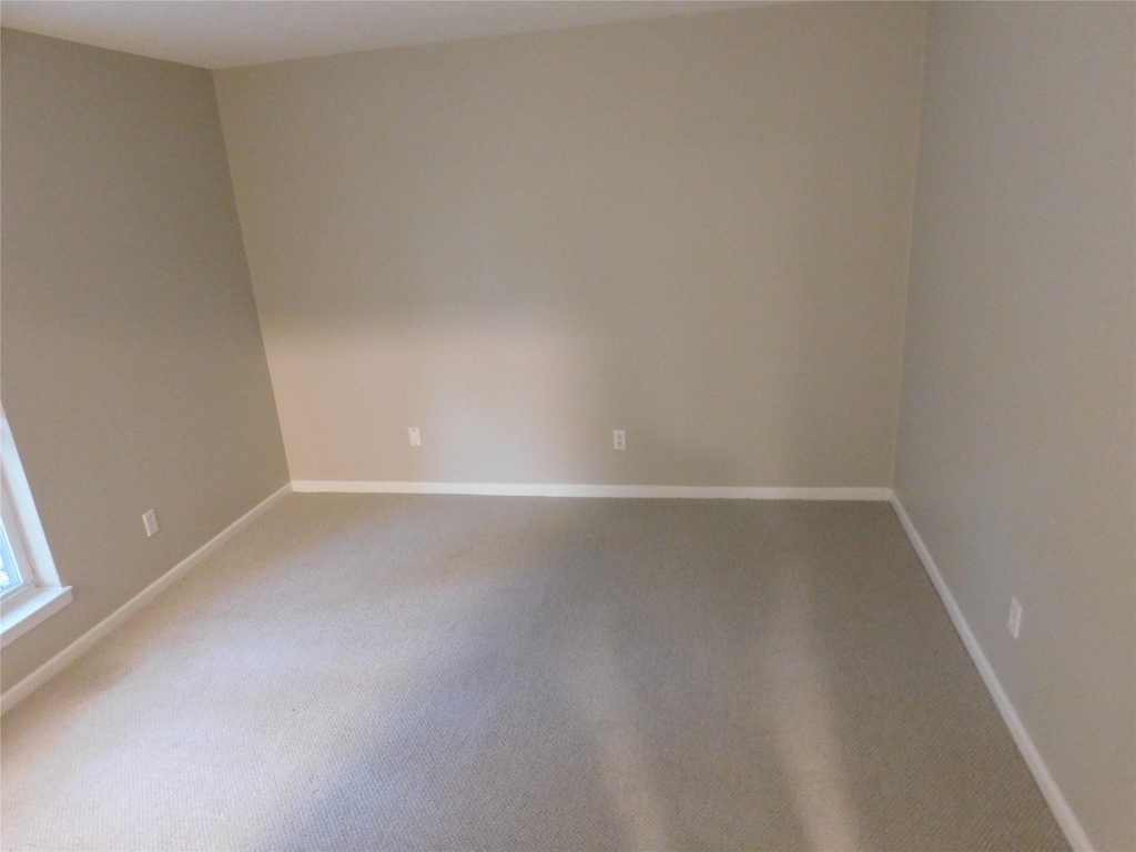 4239 Mckinney Avenue - Photo 11