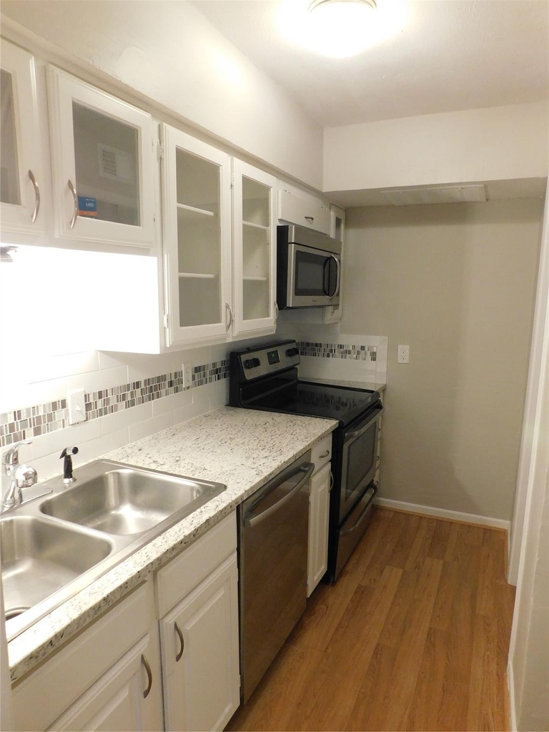 4239 Mckinney Avenue - Photo 6