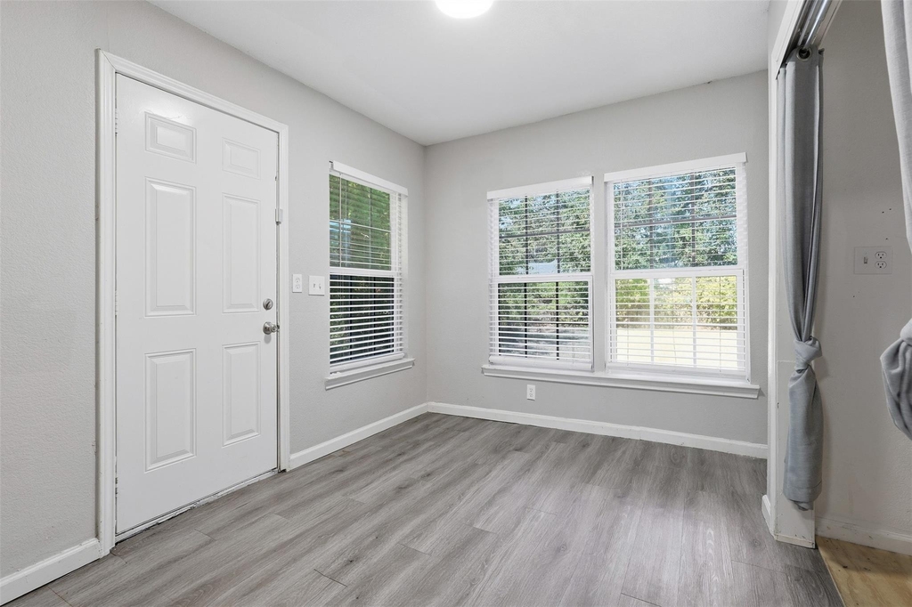 205 Olive Street - Photo 11