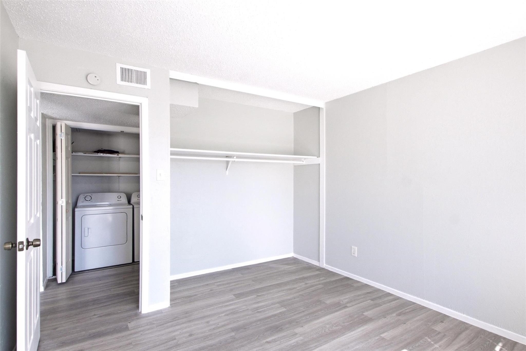 8560 Park Lane - Photo 22